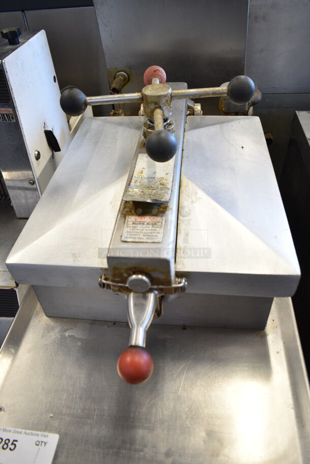 Henny Penny 500 Computron 8000 Stainless Steel Commercial Electric Powered Pressure Fryer w/ Filtration System on Commercial Casters. 480 Volts, 3 Phase. - Image 5 of 6