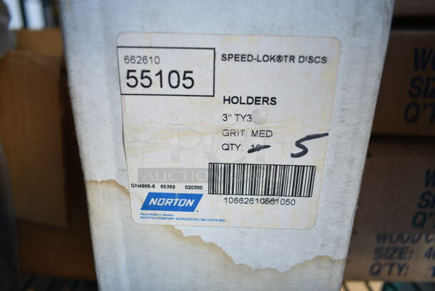 2 Boxes of BRAND NEW! 55105 Holders and PAI TR Quick Change Discs. 2 Times Your Bid! - Image 3 of 4
