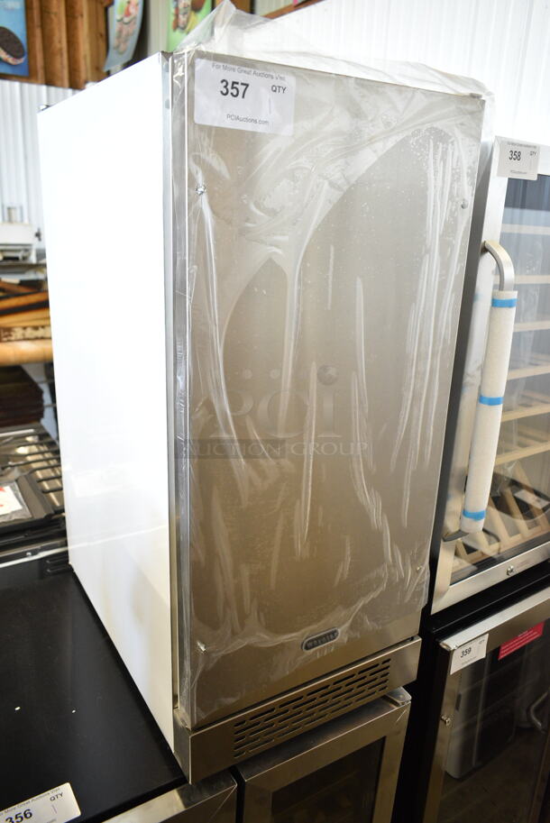 BRAND NEW SCRATCH AND DENT! Whynter BOR-326FS Stainless Steel Mini Single Door Outdoor Cooler. 3.2 cu. ft. 115 Volts, 1 Phase. Tested and Working! - Image 2 of 6