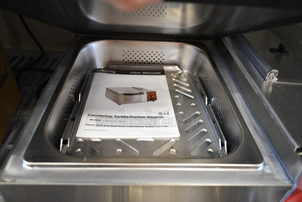 BRAND NEW SCRATCH AND DENT! Avantco 177QS1600SS QuickShot Stainless Steel Countertop Tortilla / Portion Steamer. 120 Volts, 1 Phase. Tested and Working! - Image 4 of 7