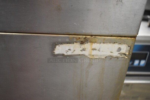 Stainless Steel Commercial Natural Gas Powered Vertical Upright Broiler.  - Image 3 of 4