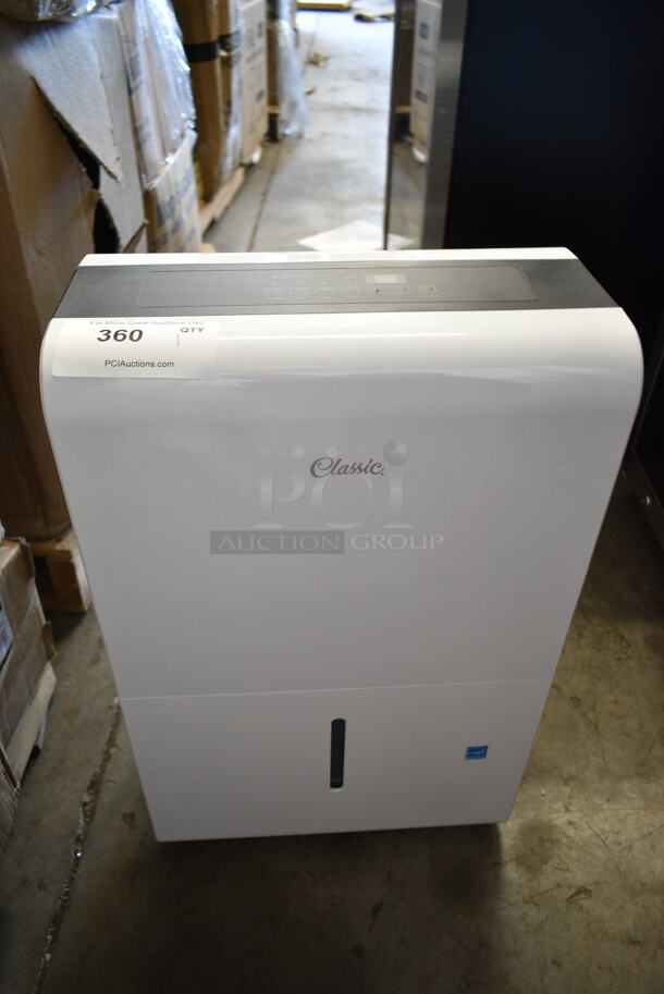 BRAND NEW SCRATCH AND DENT! Midea MDCDP-70AEN1-BBO 70 Pint Dehumidifier. 115 Volts, 1 Phase. Tested and Working! - Image 2 of 5