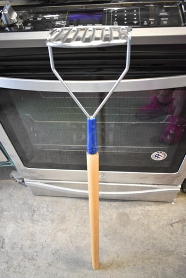 5 BRAND NEW! Metal Masher. 5 Times Your Bid! - Image 3 of 5