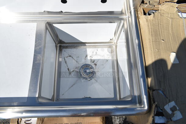 BRAND NEW SCRATCH AND DENT! Steelton 522CS11818L Stainless Steel Commercial Single Bay Sink w/ Left Side Drain Board. Bay 17.5x17.5x12.  - Image 3 of 8