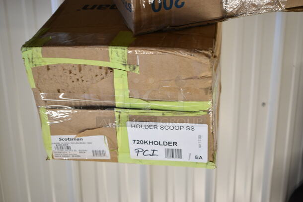 PALLET LOT of 20 BRAND NEW Boxes Including 12" Corrugated White Circles, 176IB100PL Baker's Mark 6.3 Gallon / 100 Cup Allergen-Free Shelf Ingredient Bin with Flip Lid, Label Sheet, and Scoop, SP13150 Secure Personal Care Products, 500L1020B Choice Black Hot Paper Cup Travel Lid for 10-24 oz. Standard Cups and 8 oz. Squat Cups - 1000/Case, 127RD16BULK Choice 16 oz. Customizable Microwavable Translucent Round Deli Container - 500/Case, 2 Box 129MCR24B Choice 24 oz. Black Round Microwavable Heavy Weight Container with Lid 7 1/4" - 150/Case, 127RDTFLBULK Choice Microwavable Translucent Customizable Recessed Fit Deli Lid - 500/Case, 433NHT004 Choice 1/5 Large Size White Heavy-Duty Unprinted Plastic T-Shirt Bag - 500/Case, Scotsman KHOLDER Stainless Steel Scoop Holder, 2 Box Dart 85HTB3R 8" x 8" x 3" Black Foam Three-Compartment Square Take Out Container with Perforated Hinged Lid - 200/Case. 20 Times Your Bid! - Image 10 of 11