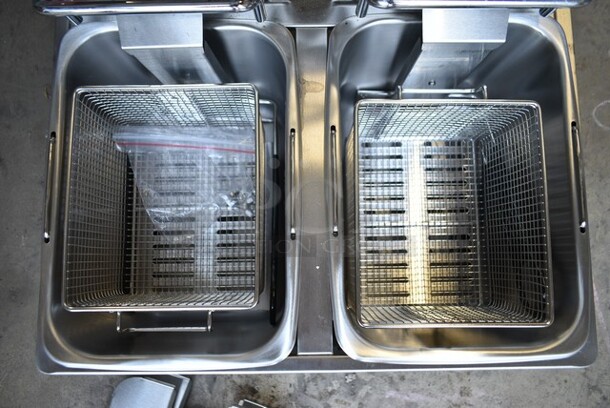 BRAND NEW SCRATCH AND DENT! 2023 Crosson CF-20 Stainless Steel Commercial Countertop Electric Powered 2 Bay Fryer. 120 Volts, 1 Phase. - Image 3 of 5