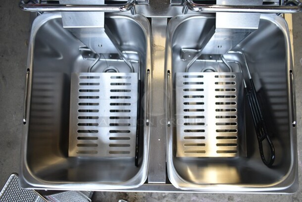 BRAND NEW SCRATCH AND DENT! 2023 Crosson CF-20 Stainless Steel Commercial Countertop Electric Powered 2 Bay Fryer. 120 Volts, 1 Phase. - Image 4 of 5