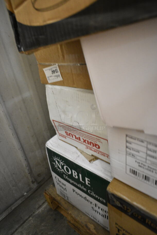 PALLET LOT of 32 BRAND NEW Boxes Including 129MCS28B Choice 28 oz. Black Rectangular Microwavable Heavy Weight Container with Lid 8 3/4" x 6 1/4" x 1 3/4" - 150/Case, 500CC32P Choice Clear PET Plastic Cold Cup - 32 oz. - 500/Case, 2 Box 966TALLFLDB Choice White Tall-Fold 6" x 13" Dispenser Napkin - 8000/Case, 394365XL Noble Products Powder-Free Disposable Clear Vinyl Gloves for Foodservice - Extra Large - 1000/Case, 500TO883C3 Choice 8" x 8" x 3" Microwaveable 3-Compartment Black / Clear Plastic Hinged Container - 100/Case, 176CHAFSTDCH Choice Chrome Wire Chafer Stand for Full Size Disposable Pans, Choice Prep CHEESECMB 3/4" and 3/8" Cheese Slicer, 130BKFSNH Visions Heavy Weight Black Wrapped Plastic Cutlery Pack with Napkin. 32 Times Your Bid! - Image 12 of 12