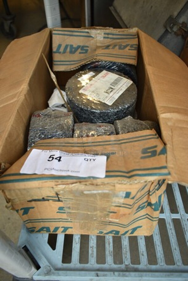Box of 6 Packets of 5 BRAND NEW! United Abrasives SAIT 77275 6" x 1/2" x 1/2" Non-Woven Sait-Strip Arbor Hole Discs, 4,000 Max RPM, United Abrasives - Image 2 of 5