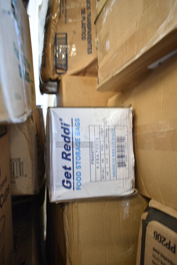 PALLET LOT of 31 BRAND NEW Boxes Including Choice 4 oz Portion Cups, 5001RT800B Lavex 8" White Hardwound Paper Towel, 800 Feet / Roll - 6/Case, 394365L Noble Products Powder-Free Disposable Clear Vinyl Gloves for Foodservice - Large - 1000/Case, 501385HVY Hercules Trash Bags, Choice Paper SOS Bag, 500CC2B Choice 2 oz. Blue Plastic Shot Cup - 1000/Case, 2 Box 1305547515 Inteplast Group PB0547515 5 1/2" x 4 3/4" x 15" Plastic Bread Bag - 1000/Case, Dart 60HT1 White Foam Hinged Lid Container 6" x 6" x 3" - 500/Case, 347TCL16 Choice 16 oz. Clear Disposable Plastic Tumbler - 500/Case, 129MCR24B Choice 24 oz. Black Round Microwavable Heavy Weight Container with Lid 7 1/4" - 150/Case, Lancaster Table &amp; Seating 12 Gallon Black Powder-Coated Metal Half Round Decorative Waste Receptacle, 4 Box 500LSTRWL Choice 9, 12, 16, 20, and 24 oz. Clear Strawless / Sip Lid - 1000/Case, 374W42FB Genpak Harvest 4.5 oz. White Rolled Rim Paper Cone Cup - 5000/Case, 760TP20 Solo Ultra Clear™ TP20 20 oz. Customizable Clear PET Plastic Cold Cup - 600/Case, 5002CPTE Lavex 2-Ply Natural Kraft Center Pull Paper Towel 510' Roll - 6/Case. 31 Times Your Bid! - Image 10 of 12