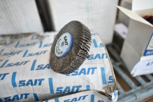 Box of 10 BRAND NEW! United Abrasives SAIT 70081 3" Die Grinder Flap Wheel - 80 Grit Metal - Image 3 of 4