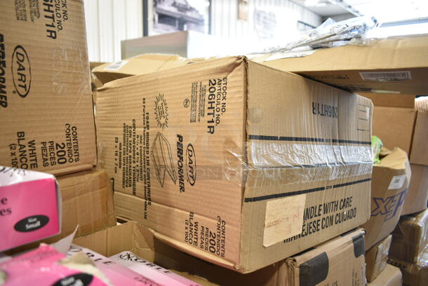 PALLET LOT of 20 BRAND NEW Boxes Including Dart 60HT1 White Foam Hinged Lid Container 6" x 6" x 3" - 500/Case, Choice 32 ox Clear Heavyweight Cold Cups, 394385S Noble Small Powder-Free Disposable Vinyl Gloves, 2 Box Dart 206HT1R 9" x 6" x 3" White Foam Shallow Rectangular Take Out Container with Perforated Hinged Lid - 200/Case, Choice Jumbo Straws, 500LDOMEW Clear Dome Lid, 500COLLAR8BR EcoChoice 8 oz. Kraft Coffee Cup Sleeve / Jacket / Clutch - 1200/Case, Dart 90HTPF1R Perforated White Foam Square Take Out Container with Hinged Lid 9" x 9" x 3" - 200/Case, XF-BLS400-Silver, Paper Barrel Sack, 2 Box PP206 Containers, 395RP09 Compostable Sugarcane Plate. 20 Times Your Bid! - Image 7 of 10