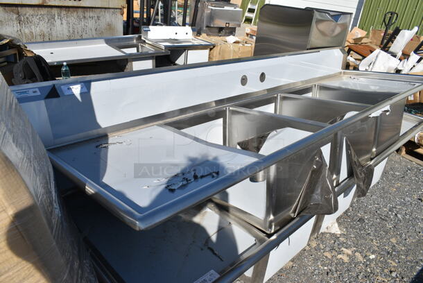 BRAND NEW SCRATCH AND DENT! Regency 600S32028244 115" 16-Gauge Stainless Steel Three Compartment Commercial Sink with 2 Drainboards - 20" x 28" x 14" Bowls. No Legs.  - Image 2 of 6