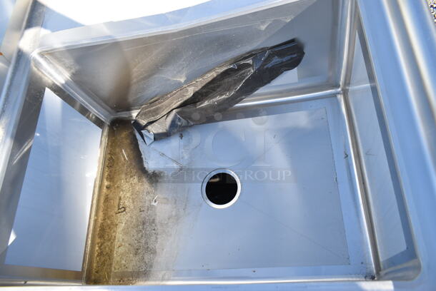 BRAND NEW SCRATCH AND DENT! Regency 600S32028244 115" 16-Gauge Stainless Steel Three Compartment Commercial Sink with 2 Drainboards - 20" x 28" x 14" Bowls. No Legs.  - Image 5 of 6