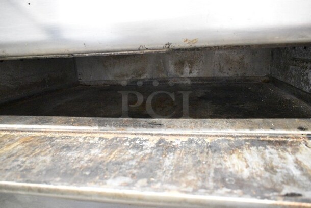 2 Blodgett 981 Stainless Steel Commercial Natural Gas Powered Double Deck Pizza Ovens. 50,000 BTU. 2 Times Your Bid! - Image 4 of 10