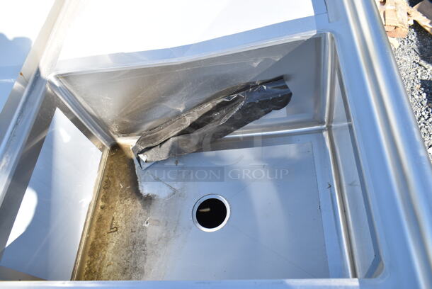 BRAND NEW SCRATCH AND DENT! Regency 600S32028244 115" 16-Gauge Stainless Steel Three Compartment Commercial Sink with 2 Drainboards - 20" x 28" x 14" Bowls. No Legs.  - Image 6 of 7