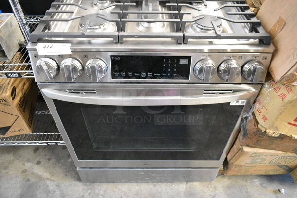 BRAND NEW SCRATCH AND DENT! LG Stainless Steel Commercial Natural Gas Powered 4 Burner Range w/ Convection Oven.  - Image 4 of 7