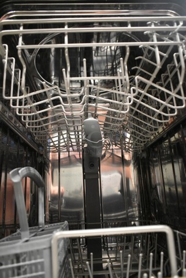BRAND NEW SCRATCH AND DENT! Honeywell HDS18SS Stainless Steel Undercounter Dishwasher. 120 Volts, 1 Phase.  - Image 7 of 9