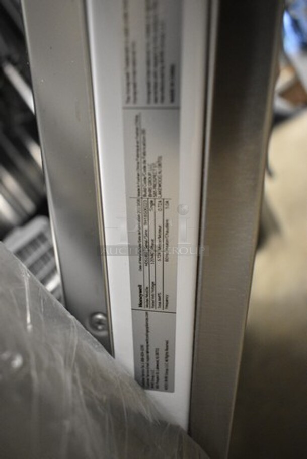 BRAND NEW SCRATCH AND DENT! Honeywell HDS18SS Stainless Steel Undercounter Dishwasher. 120 Volts, 1 Phase.  - Image 9 of 9