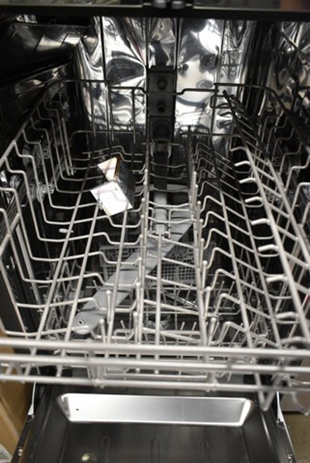 BRAND NEW SCRATCH AND DENT! Honeywell HDS18SS Stainless Steel Undercounter Dishwasher. 120 Volts, 1 Phase.  - Image 5 of 9