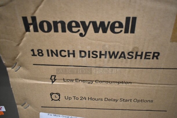 BRAND NEW SCRATCH AND DENT! Honeywell HDS18SS Stainless Steel Undercounter Dishwasher. 120 Volts, 1 Phase.  - Image 4 of 5