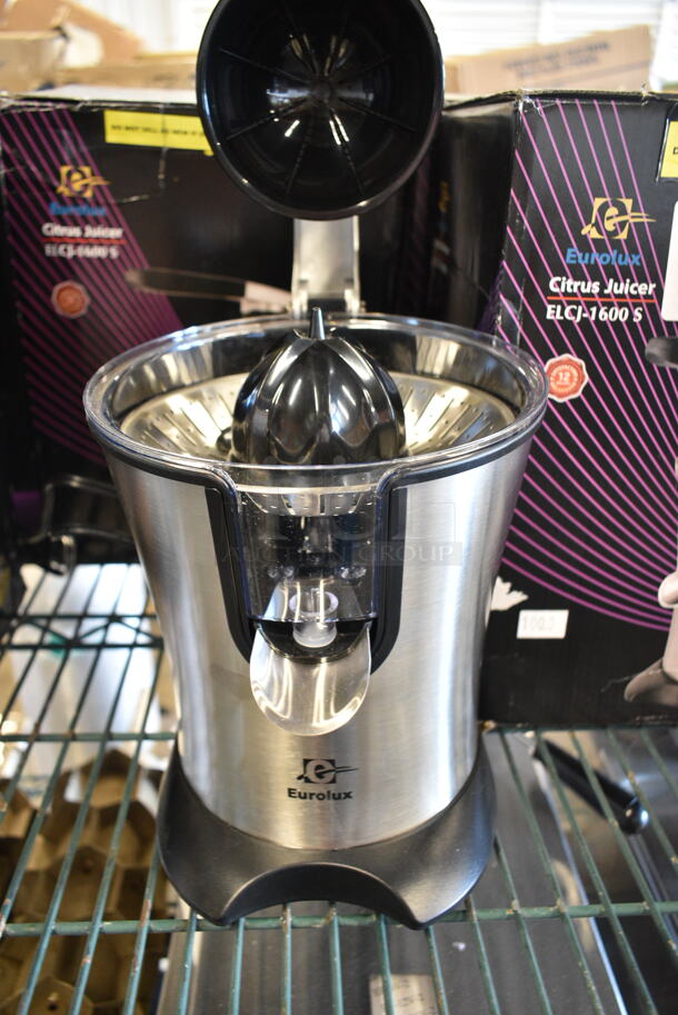 3 BRAND NEW SCRATCH AND DENT! Eurolux ELCJ-1600S Stainless Steel Countertop Citrus Juicer. 120 Volts, 1 Phase. 3 Times Your Bid! - Image 4 of 5
