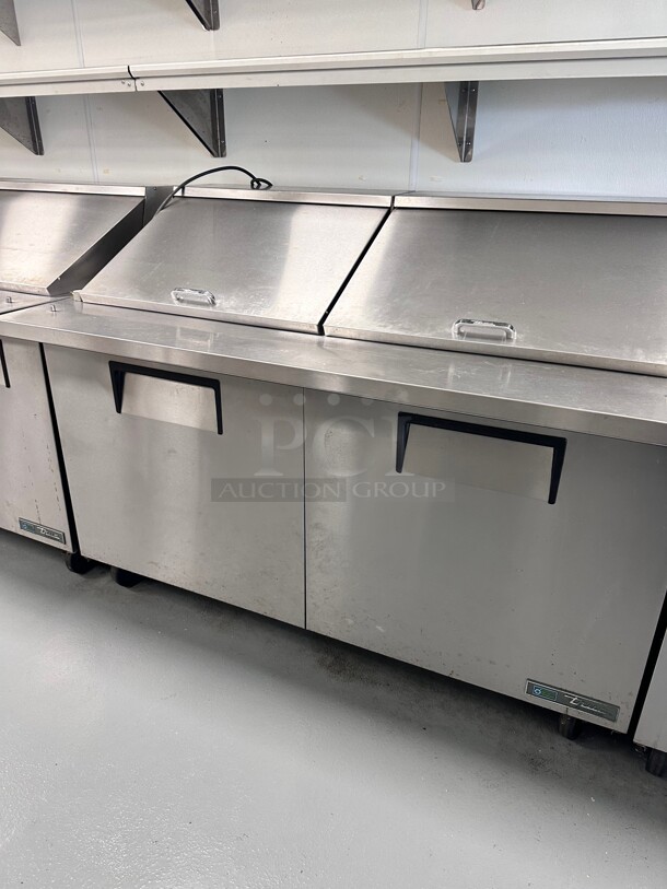 Late Model True TSSU-60-16-HC 60 inch 2 Door Refrigerated Sandwich Prep Table 115 Volt Working - Image 5 of 8