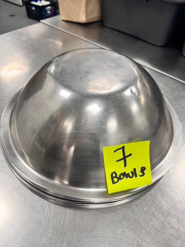 Stainless Steel 15 inch Salad Bowl - Image 2 of 2