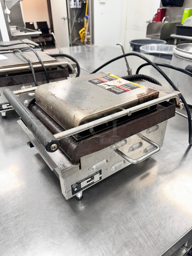 Star GX10IG Single Commercial Panini Press w/ Cast Iron Grooved Plates, 120v Working - Image 6 of 7