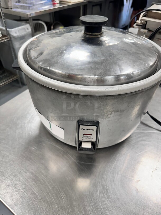 Panasonic SR-42HZP 37 Cup (23 Cup Raw) Rice Cooker / Warmer - 120V Working - Image 1 of 6