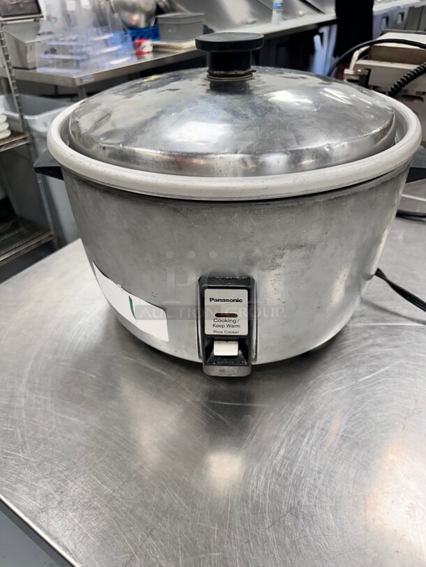 Panasonic SR-42HZP 37 Cup (23 Cup Raw) Rice Cooker / Warmer - 120V Working - Image 2 of 6