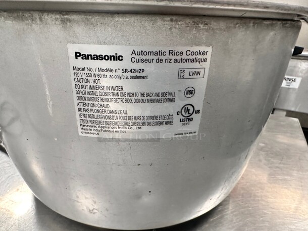 Panasonic SR-42HZP 37 Cup (23 Cup Raw) Rice Cooker / Warmer - 120V Working - Image 4 of 6
