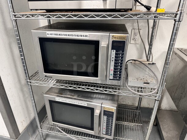 Late Model Amana RCS10TS Stackable Commercial Microwave with Push Button Controls - 120V, 1000W Working - Image 3 of 7