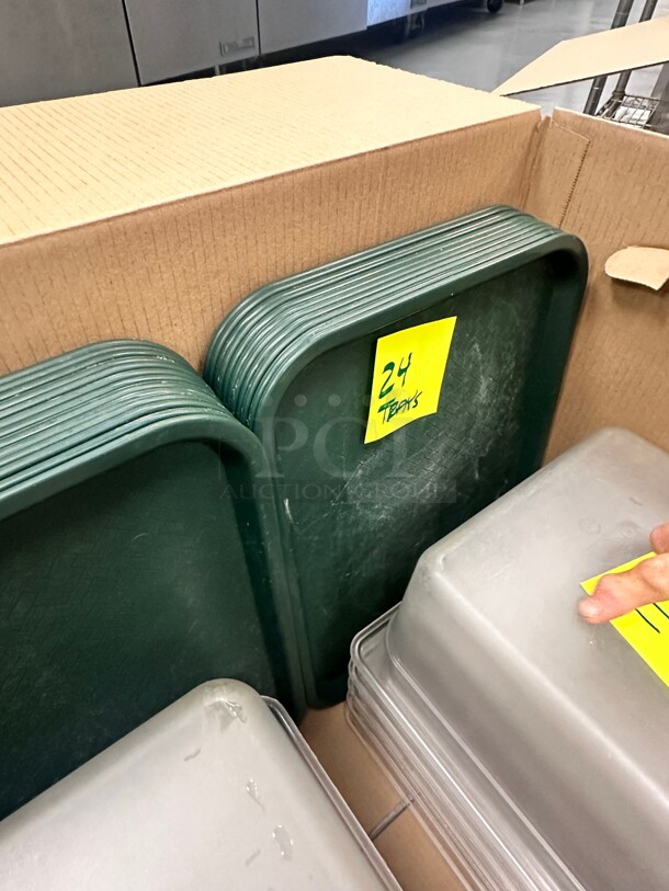 Choice 16 x 12 Green Plastic Fast Food Tray - Image 3 of 5