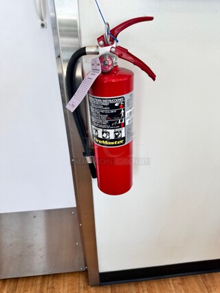 Ansul Sentry 442257 5 lb. FORAY Extinguisher (AA05S) (UL/ULC Rating: 3-A:40-B:C)