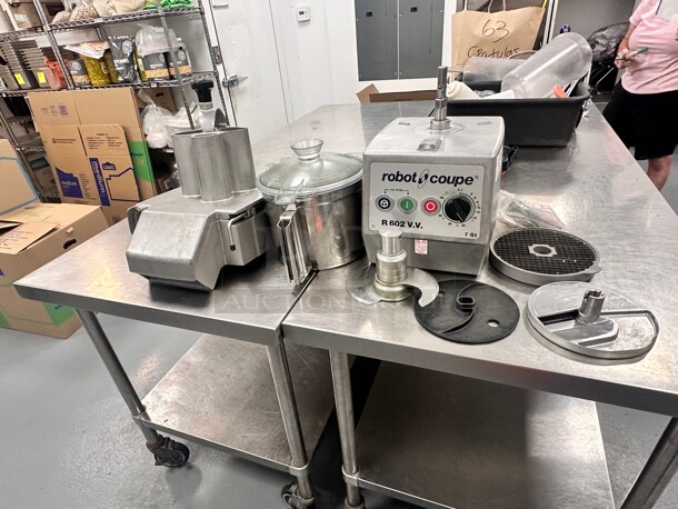 Late Model Robot Coupe R602V Series F New 115V Food Processor with Attachemnt - Image 4 of 11