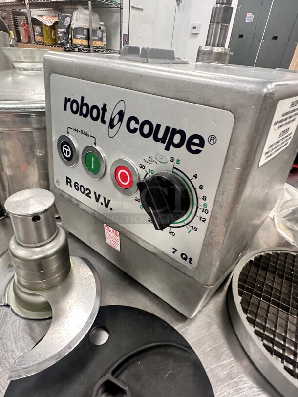 Late Model Robot Coupe R602V Series F New 115V Food Processor with Attachemnt - Image 7 of 11