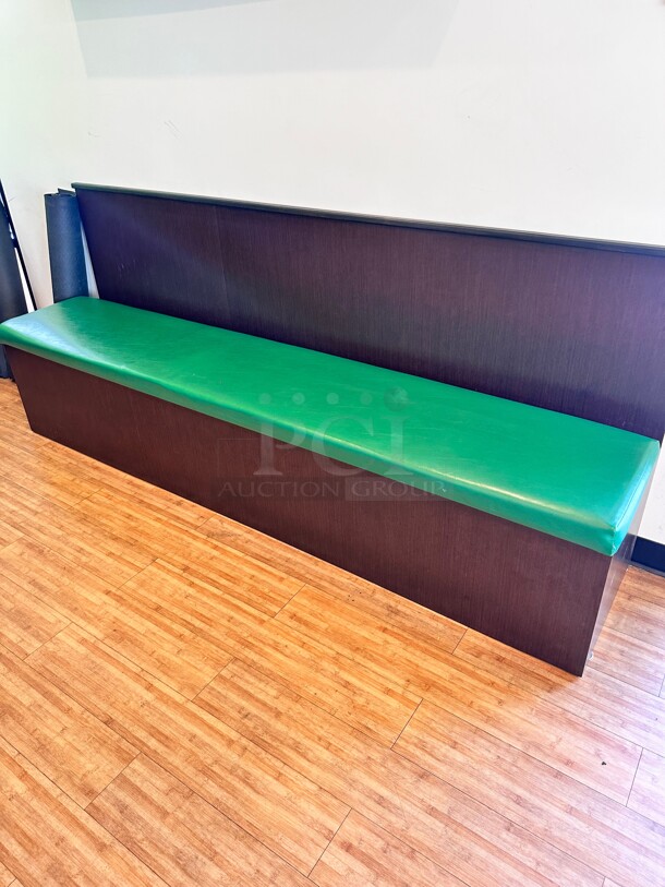 Restaurant Bench 
90 x 19 x 36 - Image 1 of 4