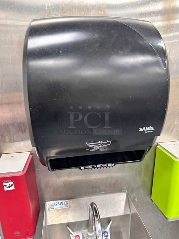 Automatic Paper Towel Dispenser - Image 3 of 3