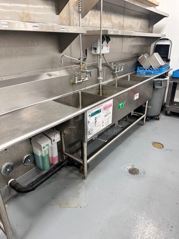 Regency 142 inch 14 Gauge Stainless Steel Three Compartment Commercial Sink with 2 Drainboards - 24 x 24 x 14 Bowls - Image 3 of 6