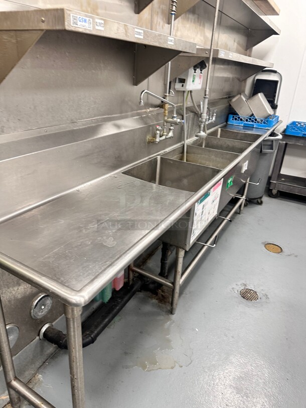 Regency 142 inch 14 Gauge Stainless Steel Three Compartment Commercial Sink with 2 Drainboards - 24 x 24 x 14 Bowls - Image 4 of 6