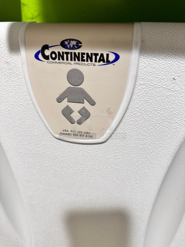 Continental 8252-V Vertical Baby Changing Table-8252 V - Image 4 of 5