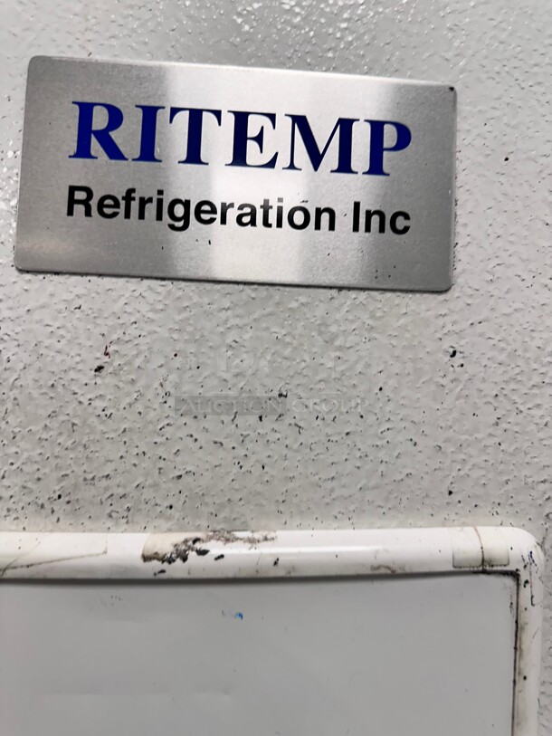 Late Model RITEMP Refrigeration Combo
Walk-In Cooler - 11ft X 6ft X 7.7ft 
and
Walk-In Freezer - 5ft X 6ft X 7.7ft
Buyer Must Remove - Image 2 of 10