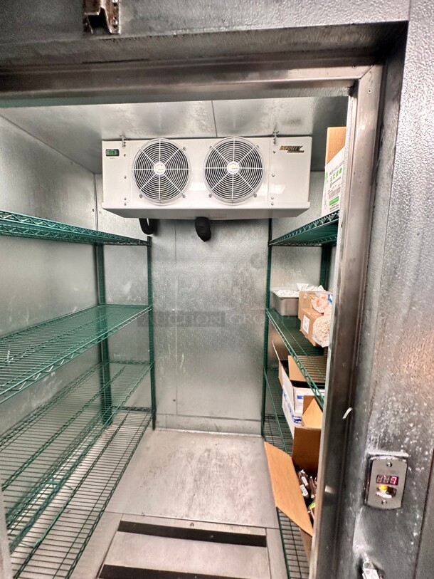 Late Model RITEMP Refrigeration Combo
Walk-In Cooler - 11ft X 6ft X 7.7ft 
and
Walk-In Freezer - 5ft X 6ft X 7.7ft
Buyer Must Remove - Image 9 of 10
