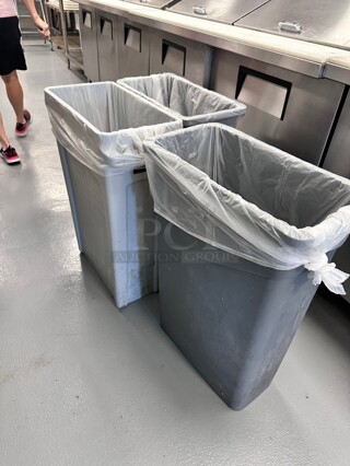 Plastic Trash Container