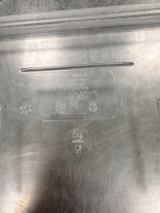 Cambro 1218CCW135 Camwear Food Storage Cover - Flat, 12x18 Clear - Image 2 of 4
