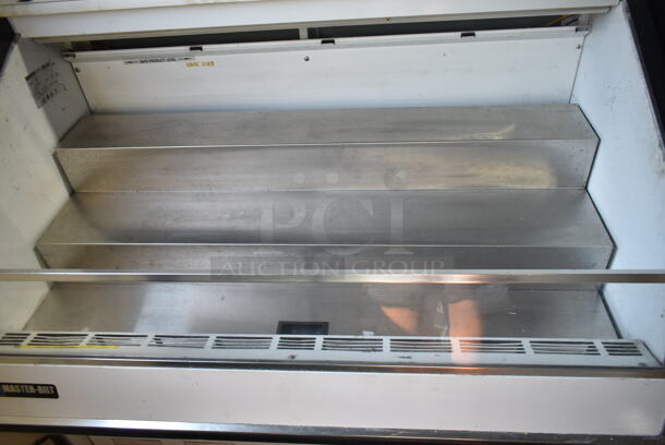 Master-Bilt MPM-48 Metal Commercial Grab N Go Open Merchandiser. 115/208-230 Volts, 1 Phase.  - Image 2 of 3