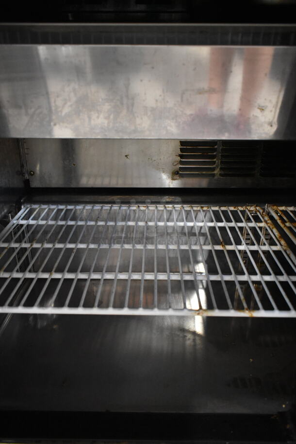 Everest E2BR2 Stainless Steel Commercial Sandwich Salad Prep Table Bain Marie Mega Top on Commercial Casters. 115 Volts, 1 Phase. Tested and Powers On But Does Not Get Cold - Image 5 of 6