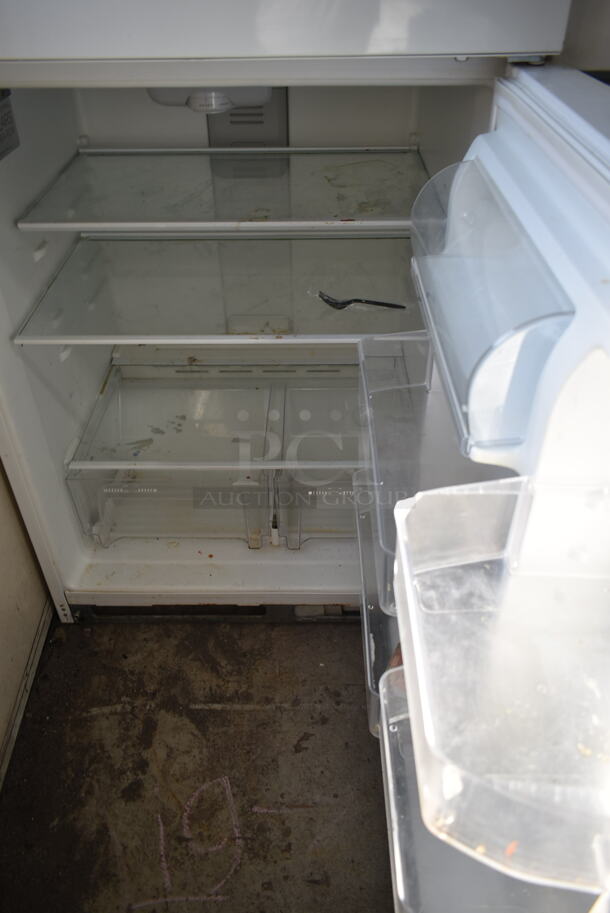 Whirlpool WRT511SZDW00 Metal Cooler Freezer Combo Unit. 115 Volts, 1 Phase. Tested and Powers On But Does Not Get Cold - Image 3 of 4