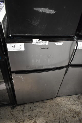 Galanz GLR31TS1E02 Mini Cooler Freezer. 120 Volts, 1 Phase. Tested and Working!